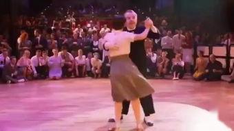 五人舞蹈教学视频,协同舞动，感受团队魅力